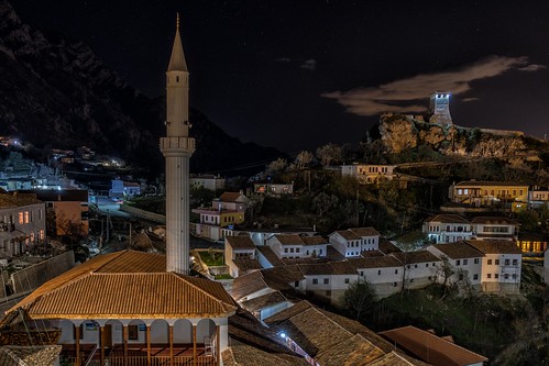 albania city dark kruje mosque night town hotelpanorama muradbeymosque bazaarmosque xhamia