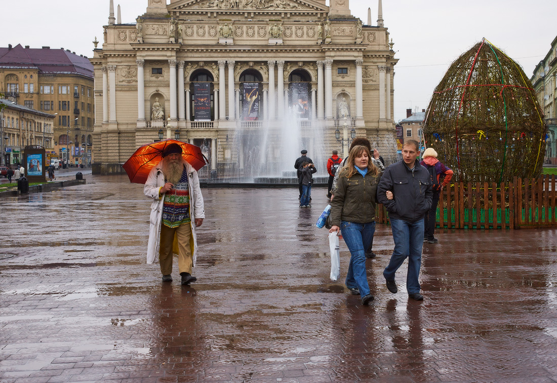 И снова дождь на улицах Львова