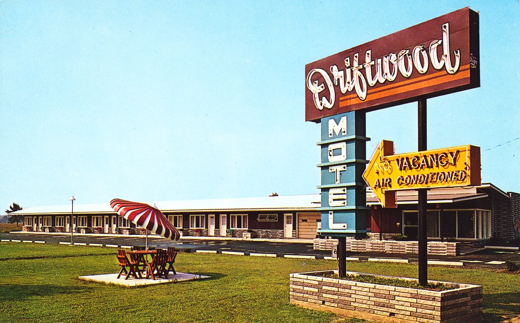Driftwood Motel - Niagara Falls, New York