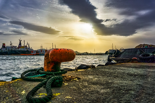 sony a6000 hdr greece attica perama harbour dock sun sunny sunset sea water sky clouds cloudy colours ship ships view seascape