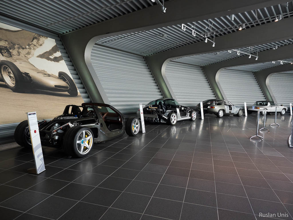 Музей и завод Порше в Лейпциге Porsche, Порше, офисные, Штутгарде, стоят, можно, трассе, центру, гонок, автомобили, Германии, таких, побольше, сотрудники, много, места, чтобы, Лейпциге, очень, всего