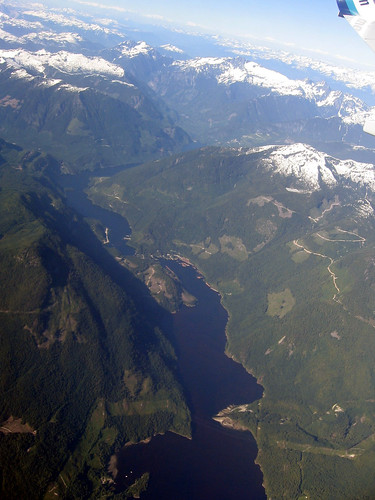 ocean mountain plane airplane geotagged view dam aerial valley salmoninlet bchydro geolat49698 geolon1235392 clowhamlake