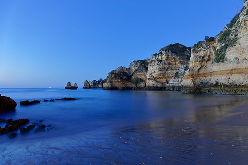 portugal dawn algarve ocean sea seascape longexposure blue bluehour sunrise dslr fullframe nisifilters coast canon eos 5d markiv 2470mmf28dgoshsm|art017