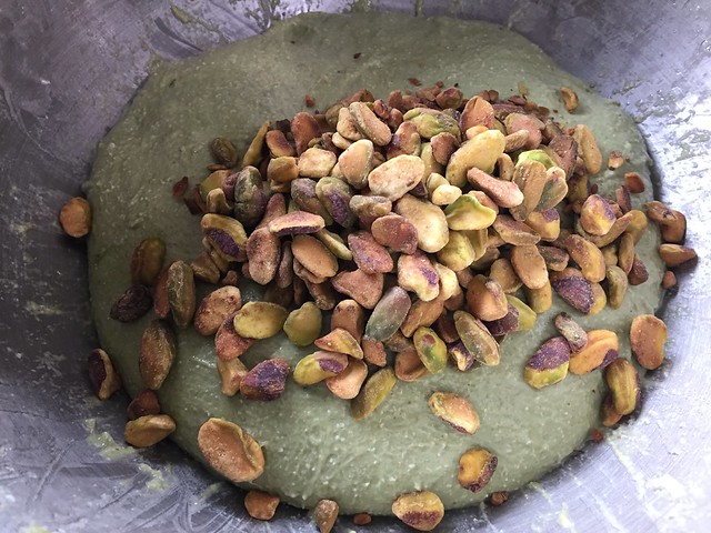 Mixing roasted pistachios