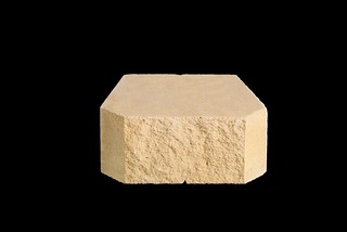 Single Block_Daydream (Rockwall 1200) Standard Unit_Sandstone_Front