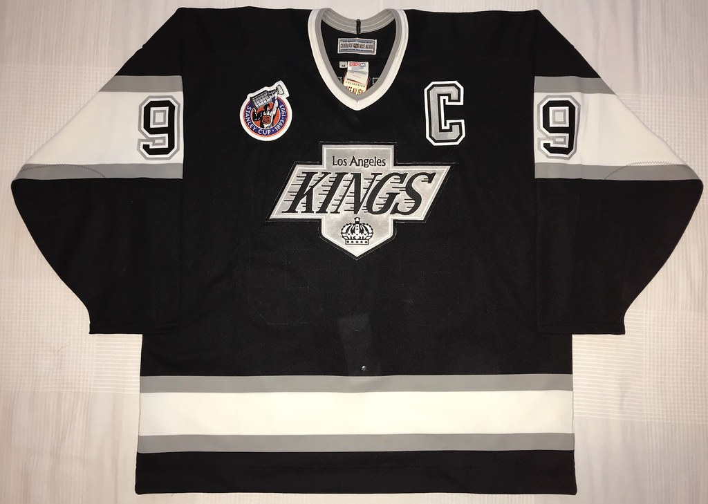 1992-93 Wayne Gretzky Los Angeles Kings Away Jersey Front