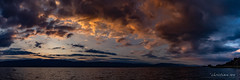 Coucher de soleil panoramique sur le Lac de Neuchâtel (Switzerland)
