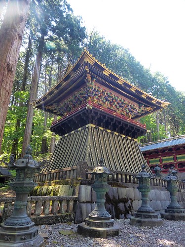 jp5-4 nikko-temples 1-Taiyuinbyo (3)