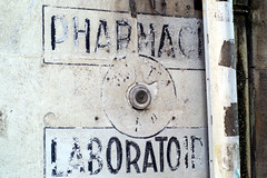 Cognac - pharmacie laboratoire - Photo of Burie