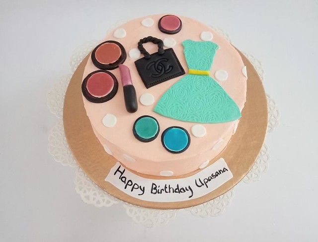 Fashionista Themed Cake from Cake Cottage by Ruhi