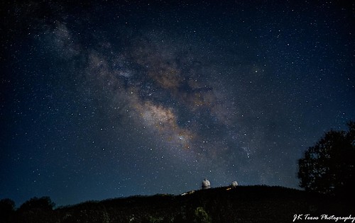 observatory mcdonaldobservatory longexposure astronomy astrophotography fortdavis texasnight milkyway wideangle nikon 28mm chihuahuandesert