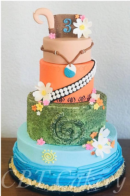Moana Inspired Cake from Cakes by Tiffany