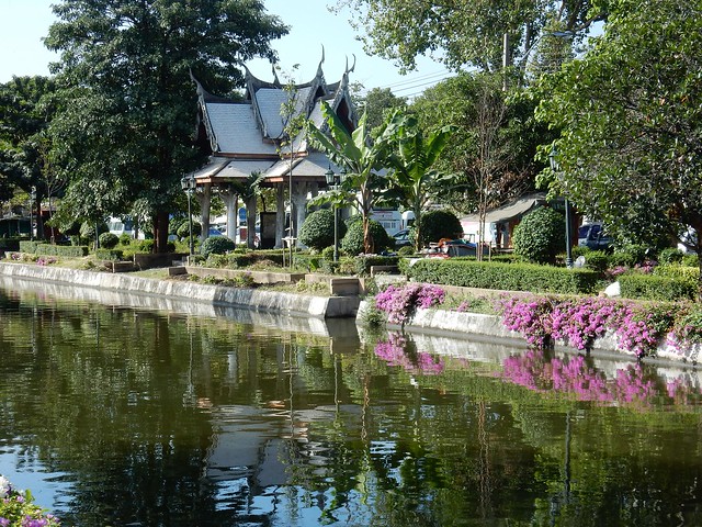 Más Bangkok: Wat Suthat, Golden Mount, Jim Thompson, Santuario Erawan y Patpong - TAILANDIA POR LIBRE: TEMPLOS, ISLAS Y PLAYAS (8)