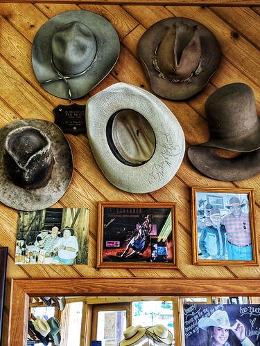 display historic cowboy hats montana
