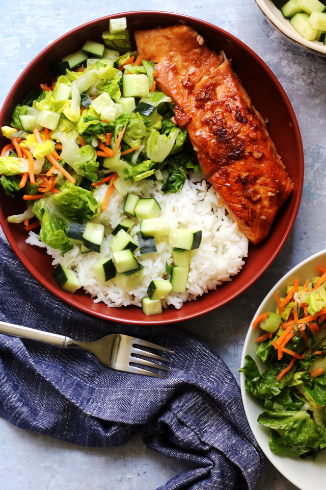 Korean BBQ Salmon Bowls with Quick-Pickled Cucumbers and Gochujang Sauce