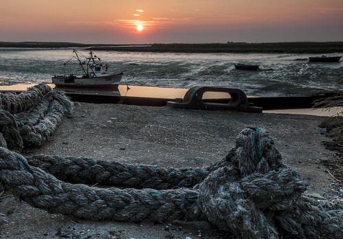sunrise rope essex barling barlinghallcreek fishingboat mud pink