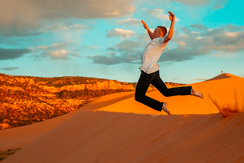 dune duna coralpinksanddunes sanddunes man hombre jump salto sand arena sunset atardecer
