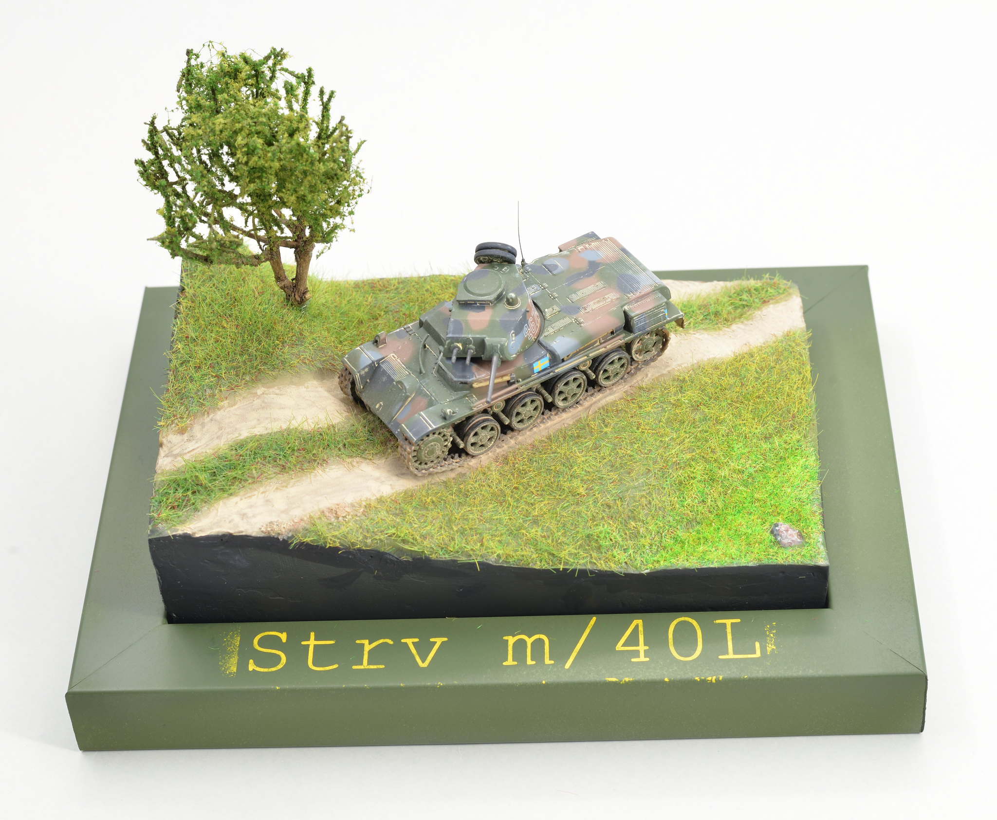 IBG Models 1/72 Stridsvagn m/40L Swedish Light Tank 28768837857_ee03b0256f_k