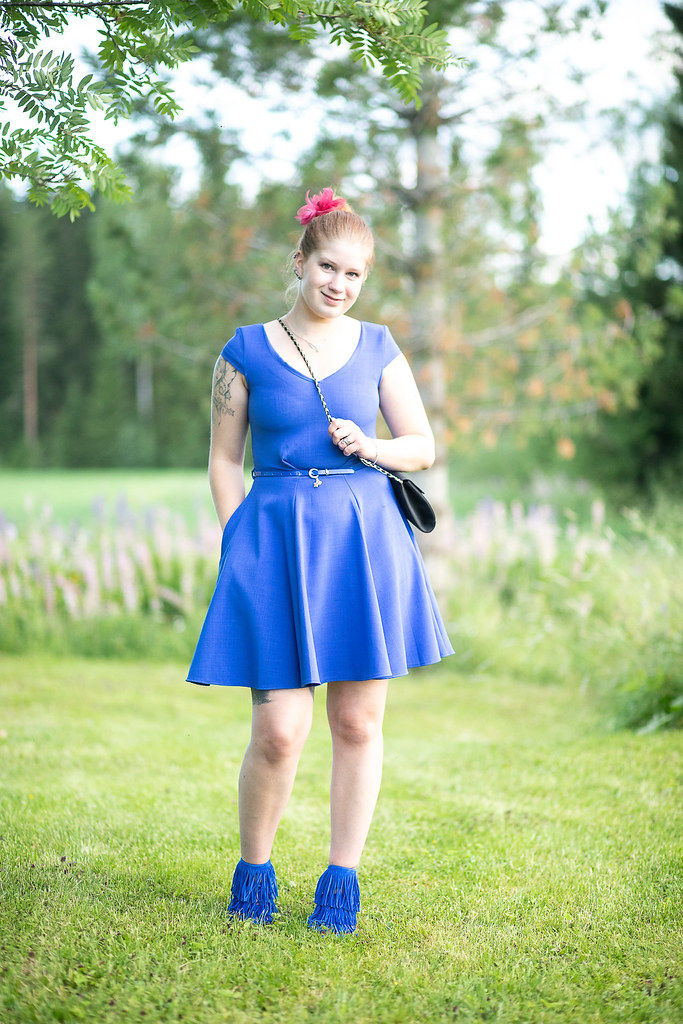 styleblogger, päivän asu, closet mekko, sähkönsininen mekko