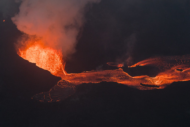 Hawaii Kilauea Volcano Fissure 8 Lava