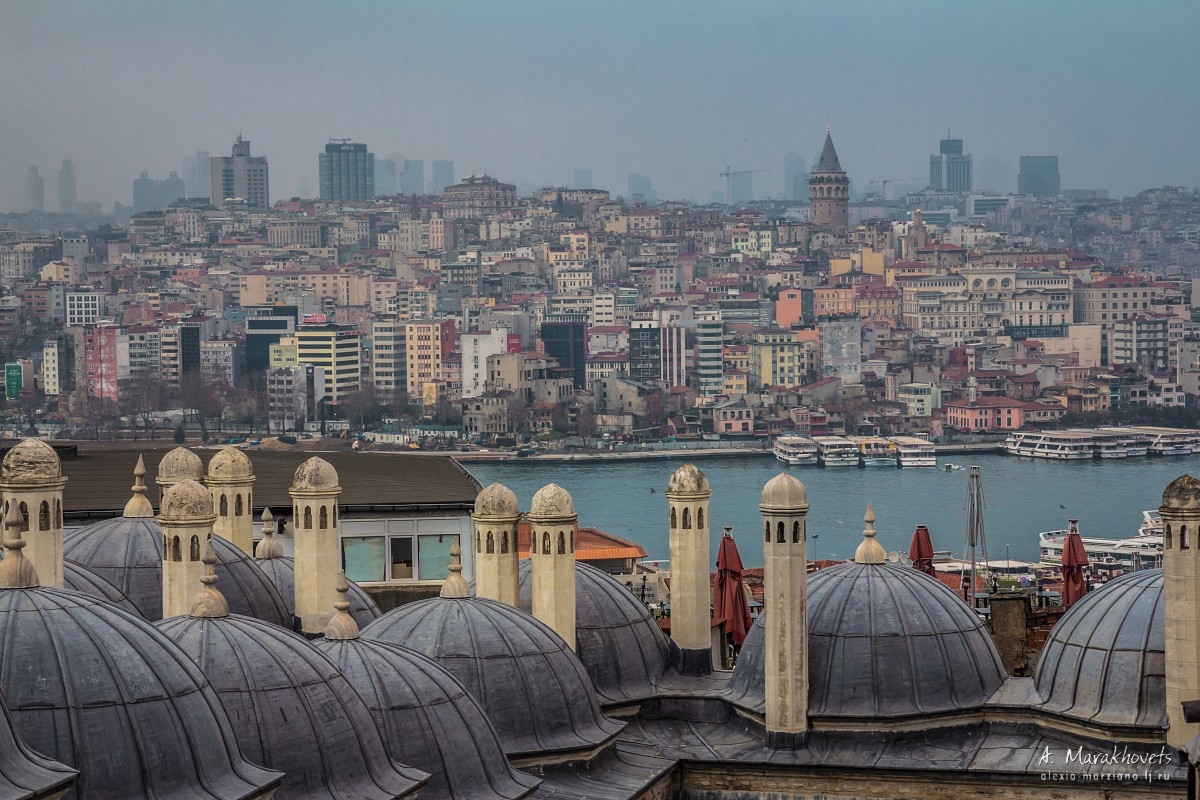 Омск стамбул. Баня Сулеймание Стамбул. Крыша Стамбула Kubbe. Istanbul крыша Стамбул. Сулеймание смотровая.