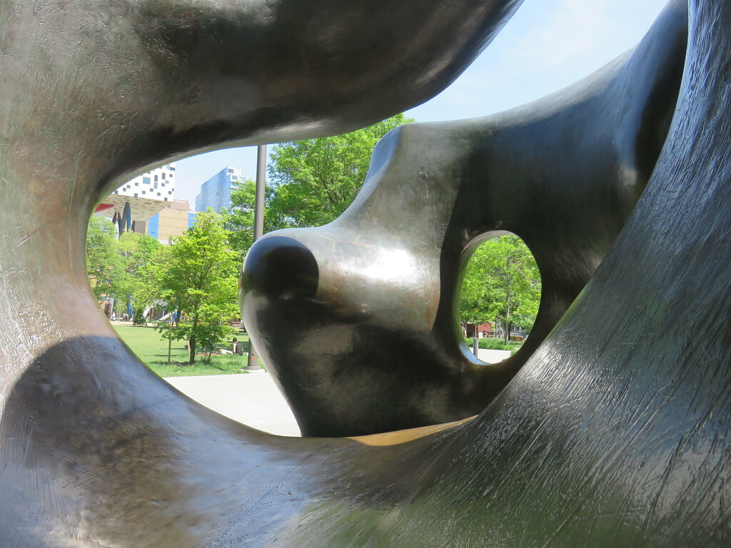 Henry Moore Sculpture.