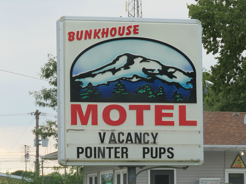 smalltown cambridge nebraska motel plasticsign vintagemotel