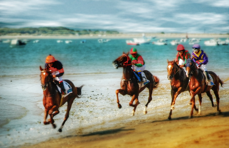 Carrera de caballos en la Playa de Sanlúcar de Barrameda