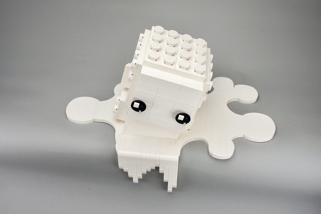 LEGO Monochrome Big BrickHeadz in White