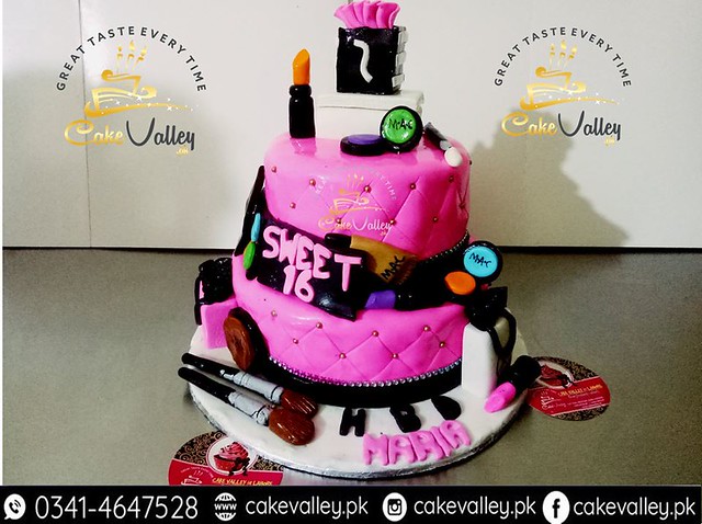 Best Make Up Kit Cake by Cake Valley Lahore