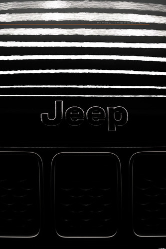 Jeep Grand Cherokee : Black : Rejuvenation