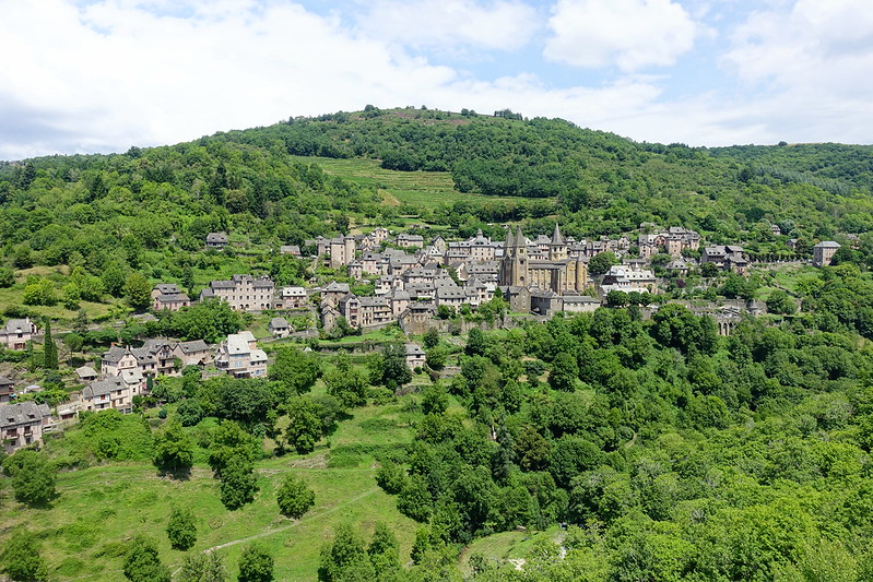 4. Aveyron: Bozouls, Conques. - De viaje por Francia: diarios, viajes y excursiones en coche. (40)
