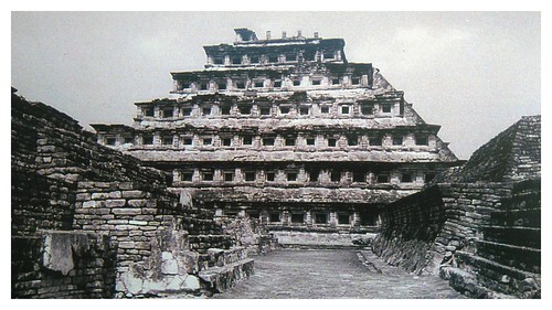 pyramidoftheniches eltajin mexico pyramid tajin veracruzllave plismo building mesoamerica structure stairway construction