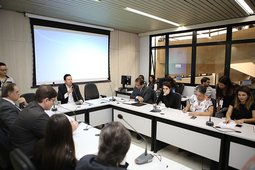 16ª Reunião Extraordinária - Comissão de Educação, Ciência, Tecnologia, Cultura, Desporto, Lazer e Turismo - Audiência pública para discutir sobre a necessidade de melhoria do sinal de telefonia celular em Belo Horizonte