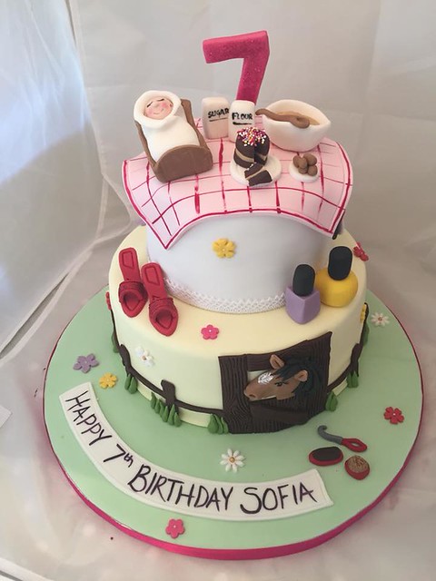 Cake by Vanilla Rose Cakes