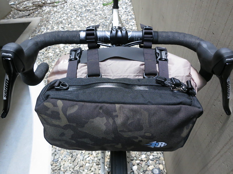 バイクパッキング用 フロントバッグ 