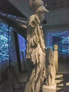 Statue der Athena (180/190 n.C.), W. Kentridge, The Refusal of Time, Video-Installation 2012