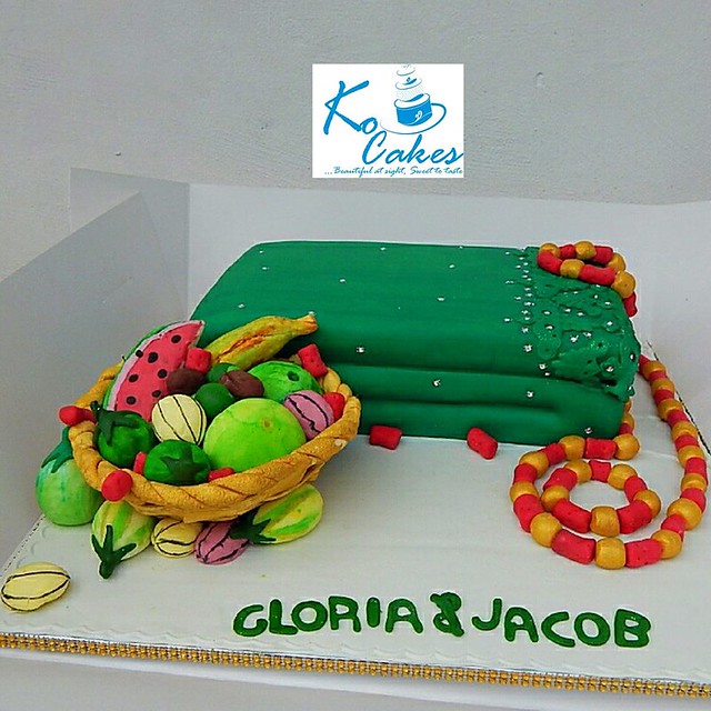 Traditional Wedding Cake by Ko Cakes & Confectionery