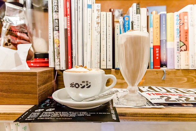 北海道 釧路美食-超濃杏仁牛奶．老牌文青超小咖啡廳：喫茶ボロンジ @右上世界食旅