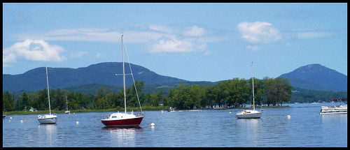 lake mountains landscape boats sailboats vt lakememphremagog
