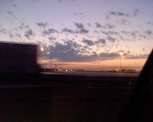 cameraphone sunset sky night clouds boeing fedex fromacar boeing727 w600i kgfk grandforksinternationalairport