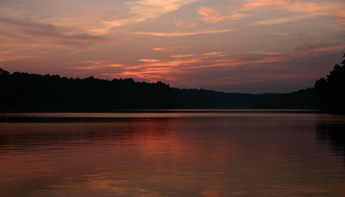 pink sunset sky sun lake clouds virginia purple 2006 va endofday fairfaxva easternnorthamericanature fountianhead
