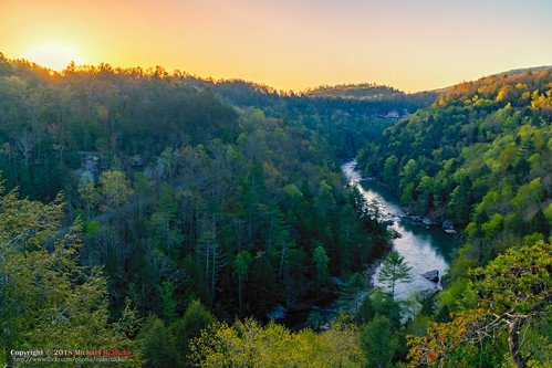 hdr hiking howardmill lancing landscape lillybluffoverlook nationalpark nature overlook sonya6500 sonyimages spring sunrise tennessee unitedstates wildtn wildtennessee outdoors camera:make=sony exif:lens=epz18105mmf4goss geo:country=unitedstates exif:make=sony geo:lon=84717775 geo:city=lancing exif:focallength=18mm geo:state=tennessee exif:isospeed=100 geo:lat=36100885 geo:location=howardmill exif:aperture=ƒ22 camera:model=ilce6500 exif:model=ilce6500