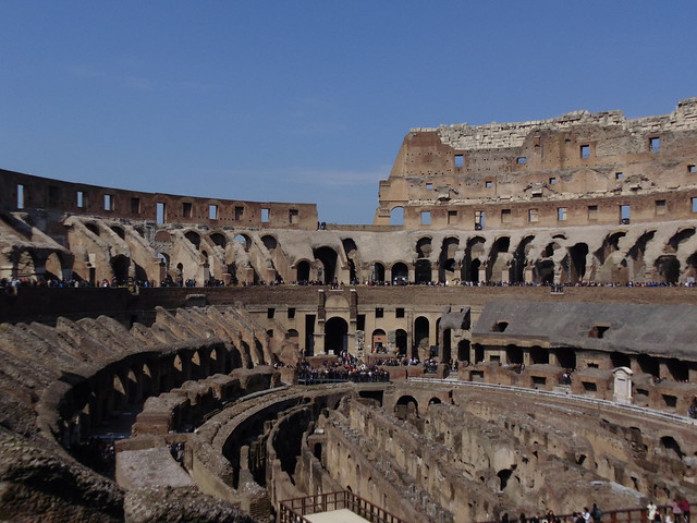 ¿Dinosaurios en la Antigua Roma? - Aciertos y errores en ROMA y alrededores (13)