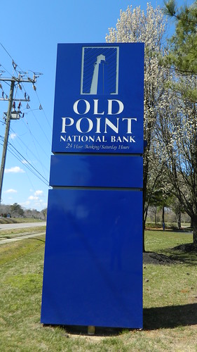 oldpointnationalbank sign williamsburg va virginia