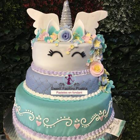 Unicorn Cake by Sweet Factory Puebla