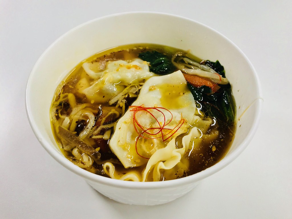 コンビニ スープ餃子② ファミマ