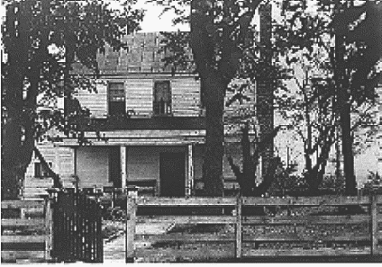 Photo of the Garrett Farm near Port Royal, Virginia, where John Wilkes Booth, where Booth died April 26, 1865.