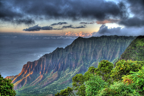 travel friends sunset vacation mountains 20d nature clouds canon hawaii honeymoon cliffs valley kauai 1785mm hdr napali kalalaulookout napalicoast napalicliffs hawaiivacation kaldoon
