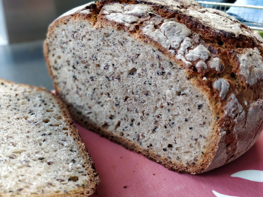 Dinkel-Roggen-Brot